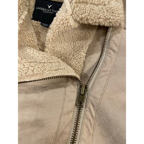 American eagle women’s cream colored fleece jacket size large - Picture 7 of 10